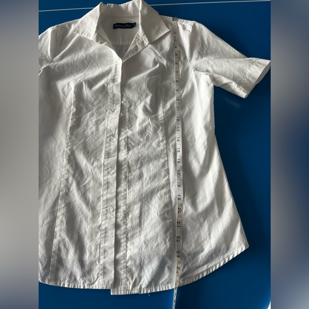 Estelle and Finn Short Sleeve Button Down Shirt. Size XS. Pristine Condition. - Picture 3 of 6
